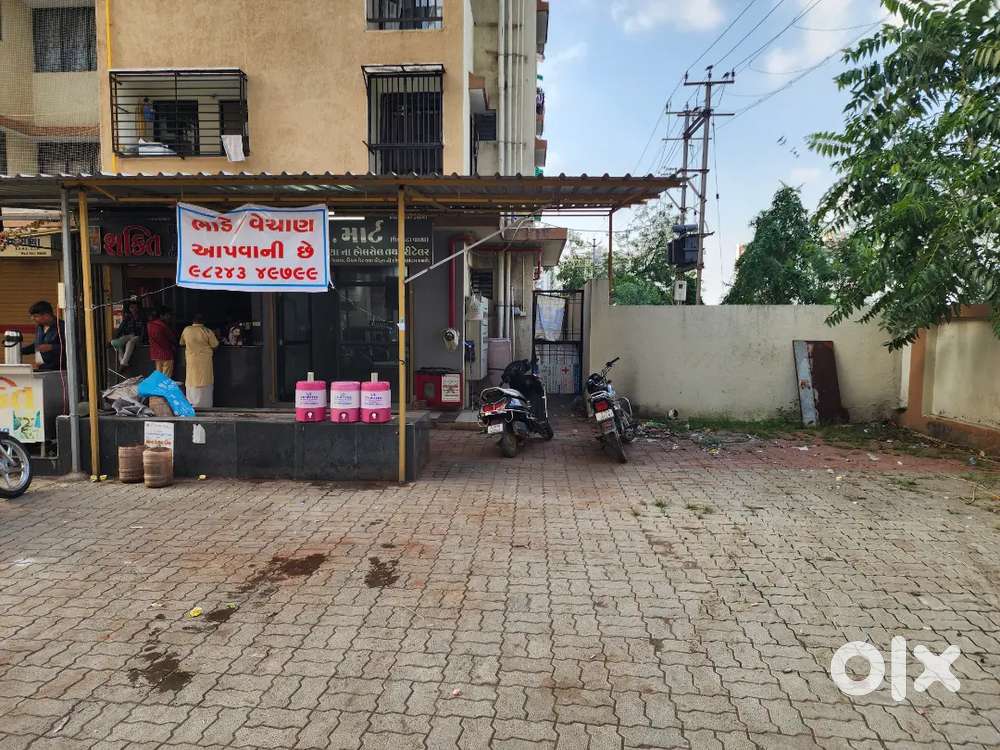 250ft open space 1500 10×25 entrance