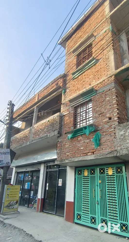 Ready Building with Shop godown & big rooms , balcony urgent sell