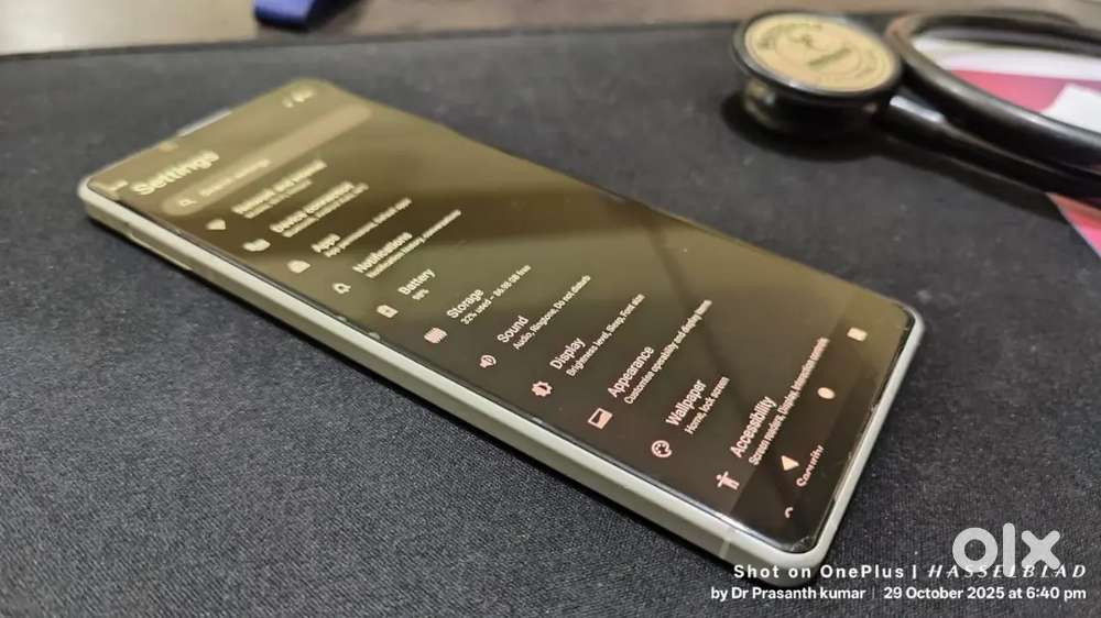 sony xperia Mark 1, 2 8gb/128gb in a very good condition