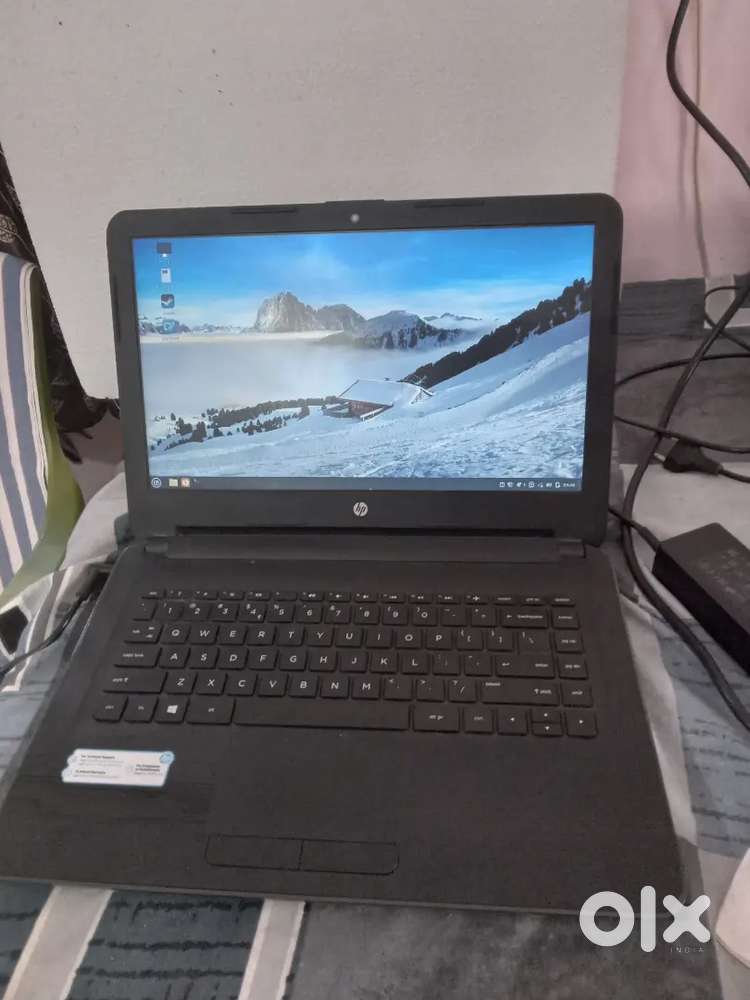 Good condition hp laptop with charger
