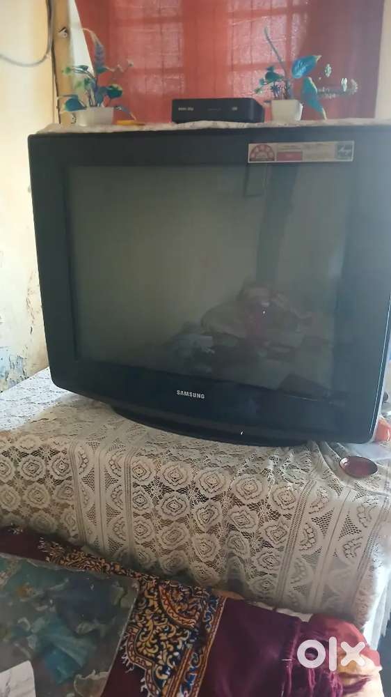 SAMUSUNG TV