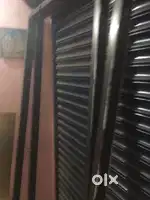 Glass doors with frame and automatic closure for sale