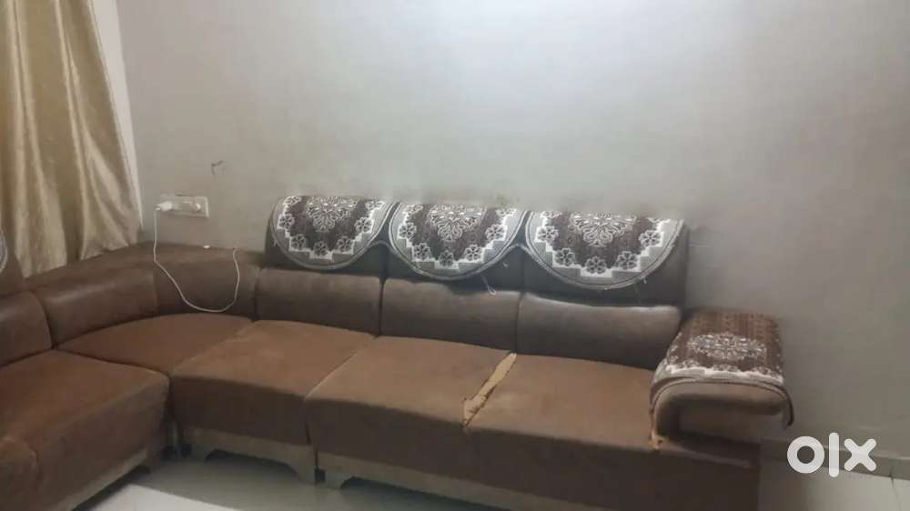 Sofa selling