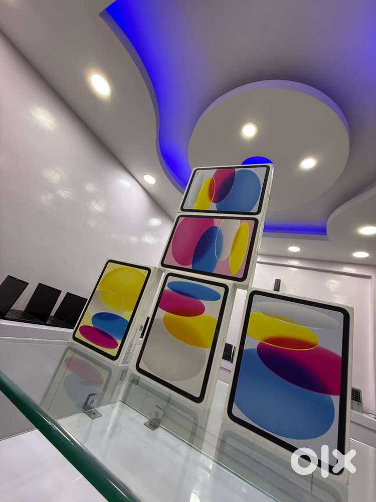 iPad 11th Generation 128GB wifi only 1 Year Warranty