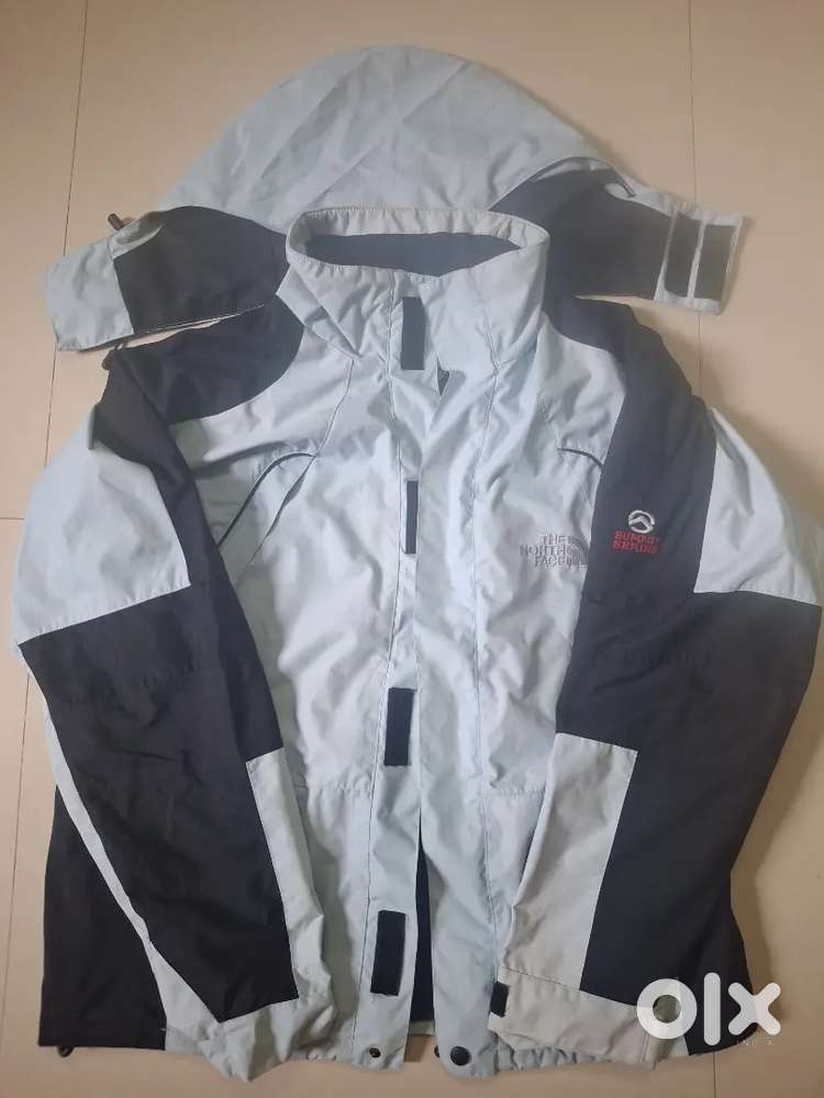 Wind cheater water proof- size 42 ( L )