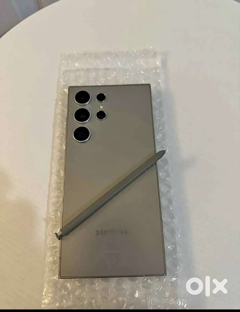 Samsung s23 ultra 256gb under warranty