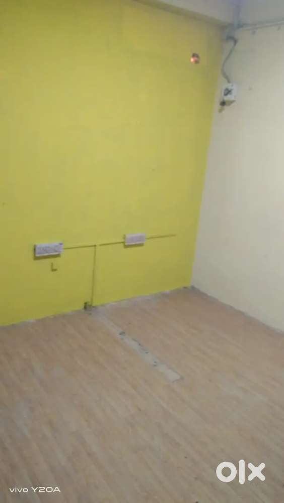 240sq single room office for rent in Tnagar