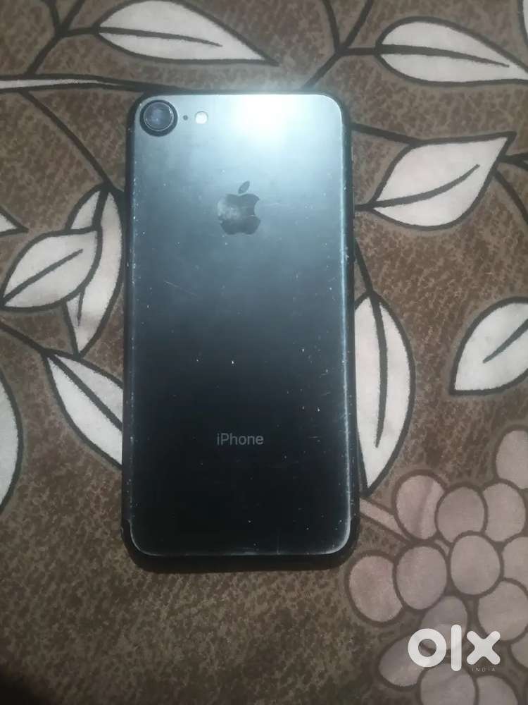 I phone 6 lakin start ni ho rha h