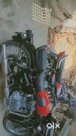 Royal Enfield excellent condition bhot acchi gadi he kam chali Hui he