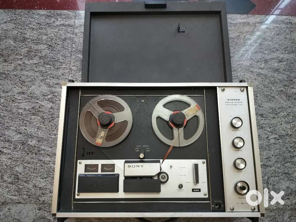 Sony Stereophonic Solid State Tapecorder