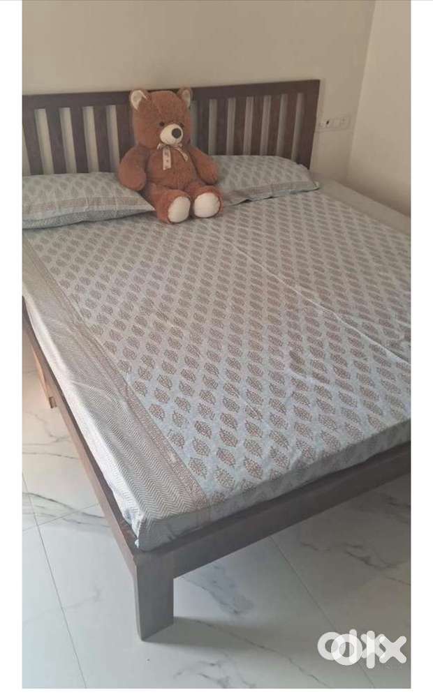 Sheesham king size bed