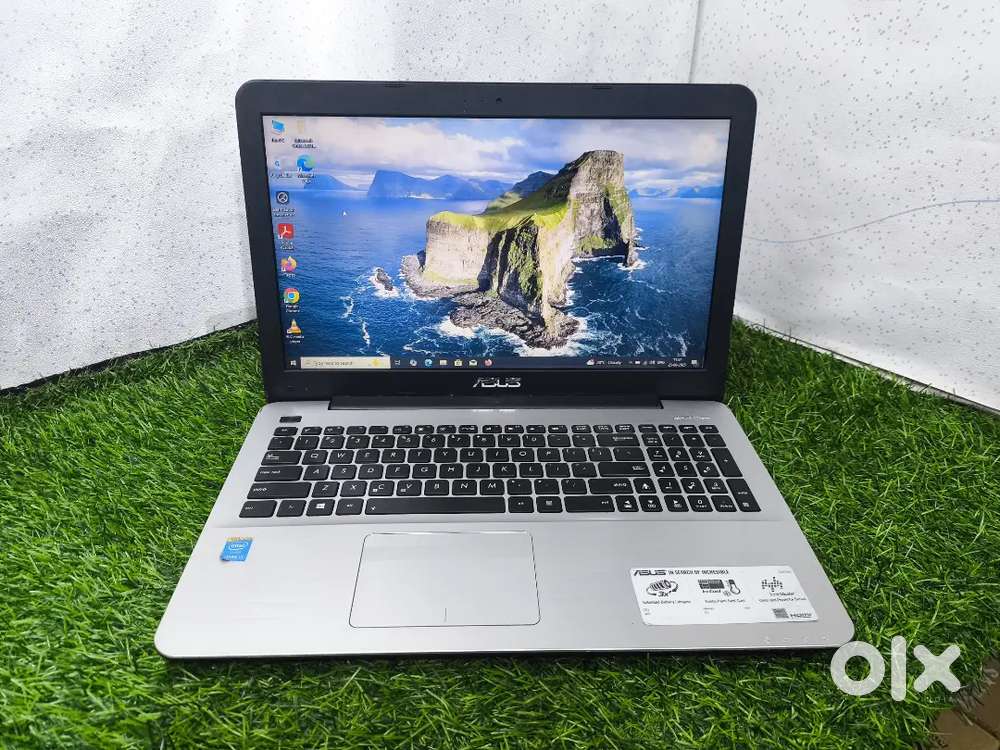 ASUS VivoBook 15 Intel Core i3 4th Gen 8GB RAM 128GB SSD A++ Condition