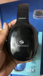One month used wireless headphones best condition