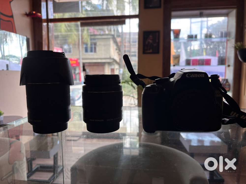 Canon 1300d with kit lens and zoom lens