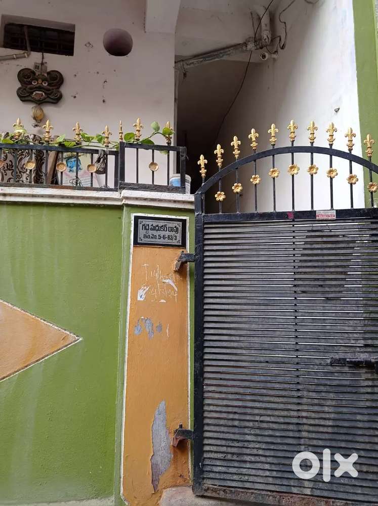 Ground floor single big room with attached bathroom &kitchen platform