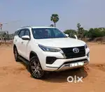 Toyota Fortuner (AT DSL 4×2)