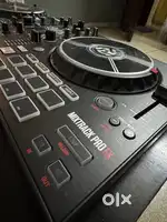 Dj console