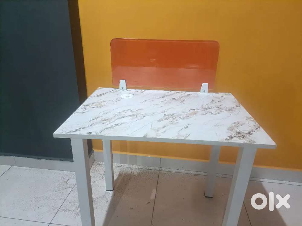 Single modular workstation