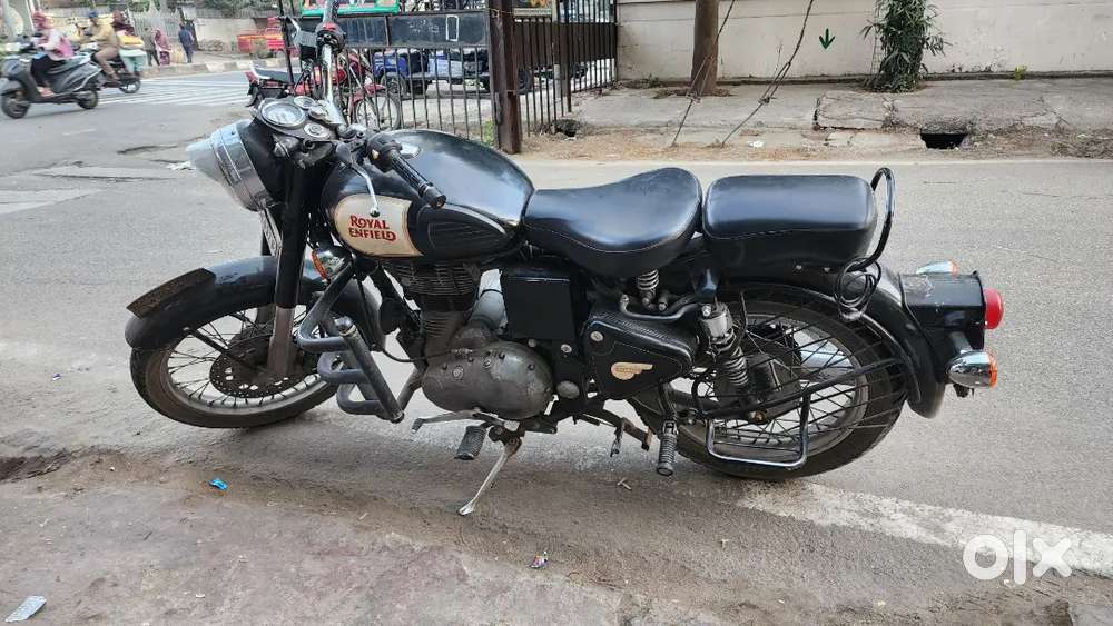Royal enfield classic 360 black