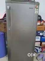 Urgent Sale: Price: 6000 Single door fridge