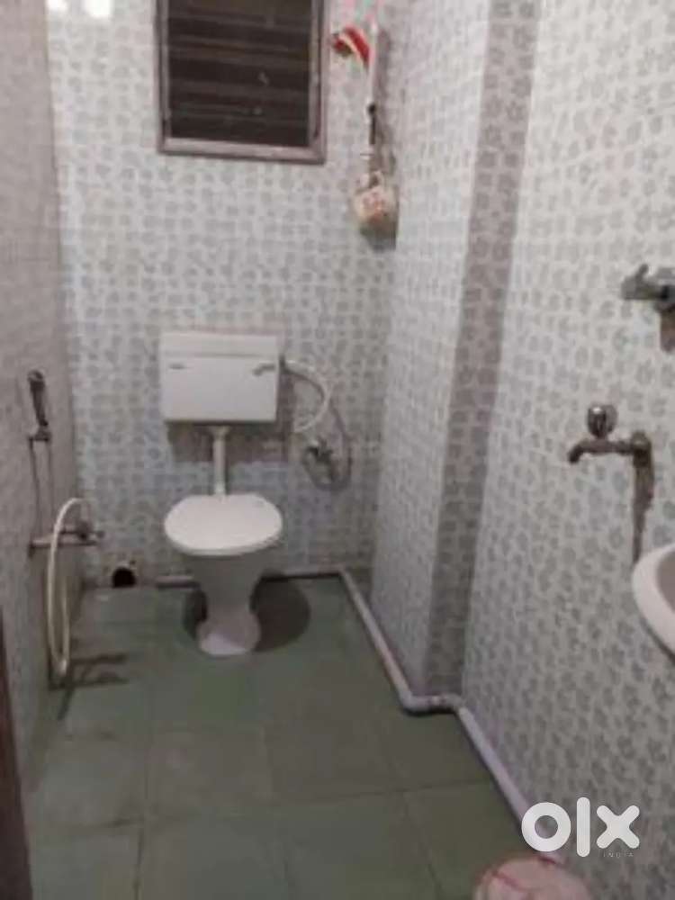 2room bathroom kitchen