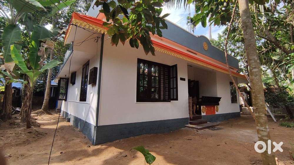 P-01251: House For Resale in Chirayinkeezhu,Thiruvananthapuram