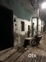 110gaj plot hai