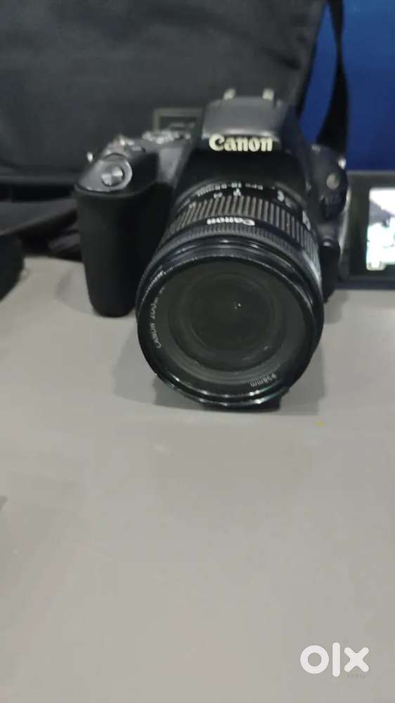Canon EOS 200 with All Accessories + 3 Batterys + Sb card  + Road Mic