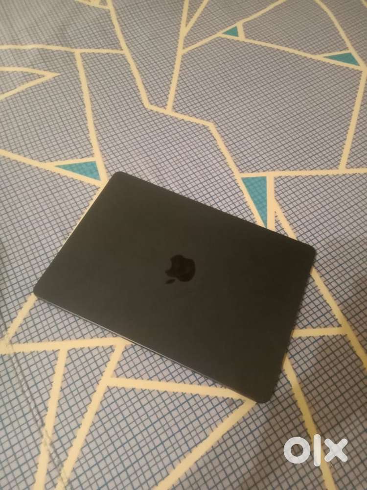Apple M3 Air