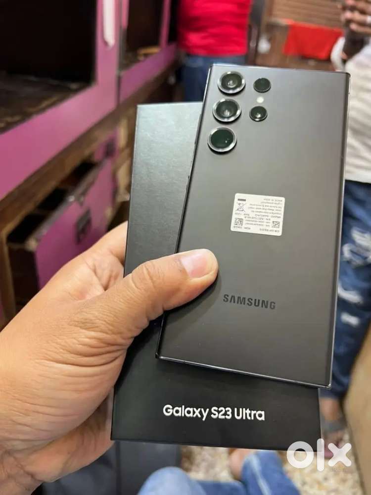 Selling my old sumsung s23 ultra Need urgent money