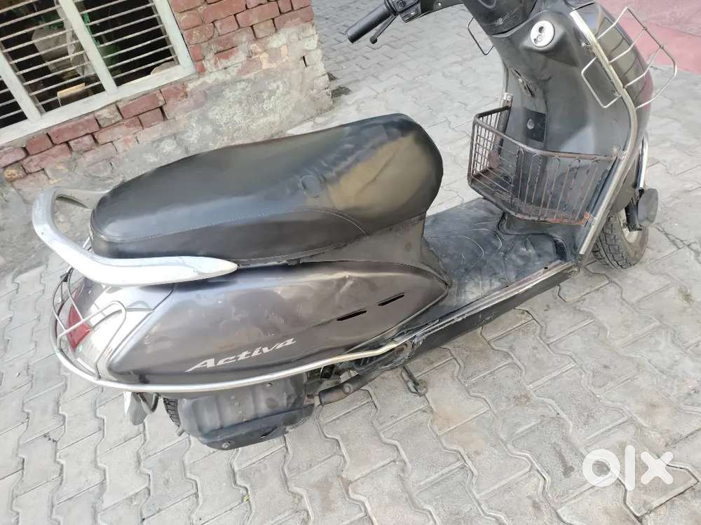 Activa 2014 model दोनों टायर नए