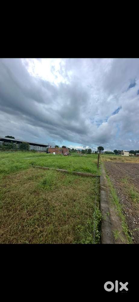 Laaltappad plot 100 gaj