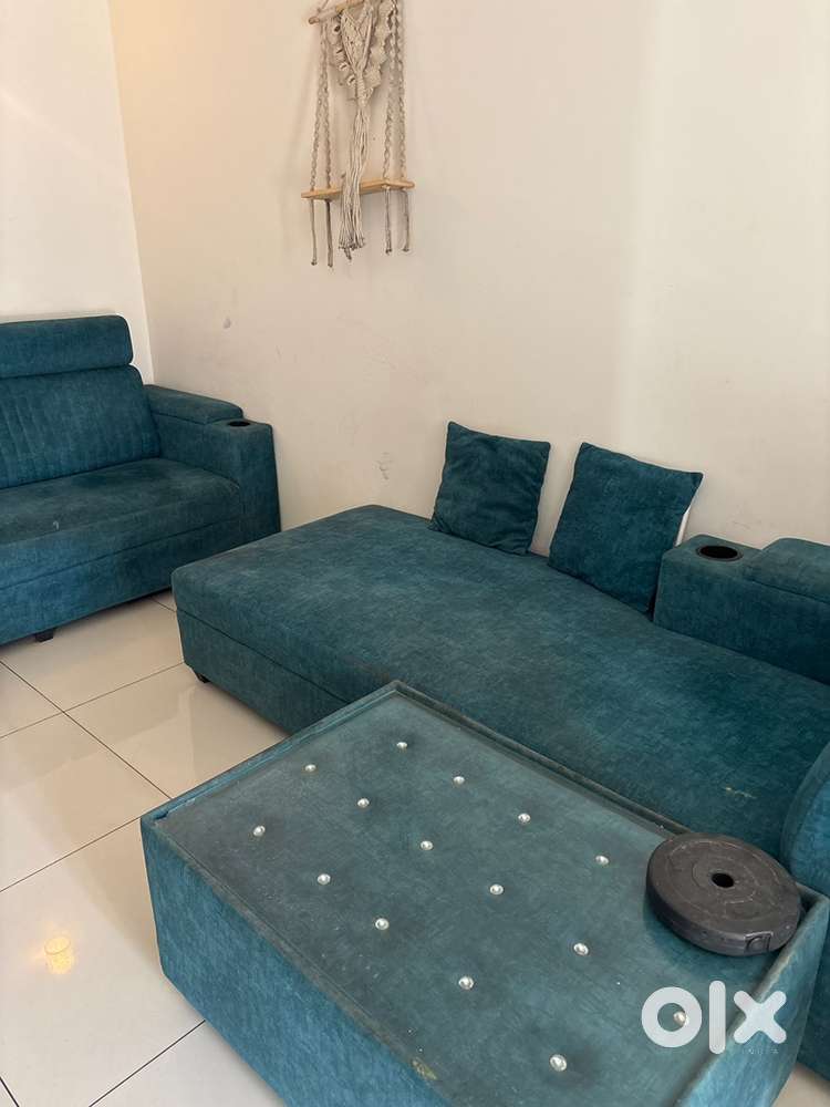 Luxurious 7 seater sofa set with dining table