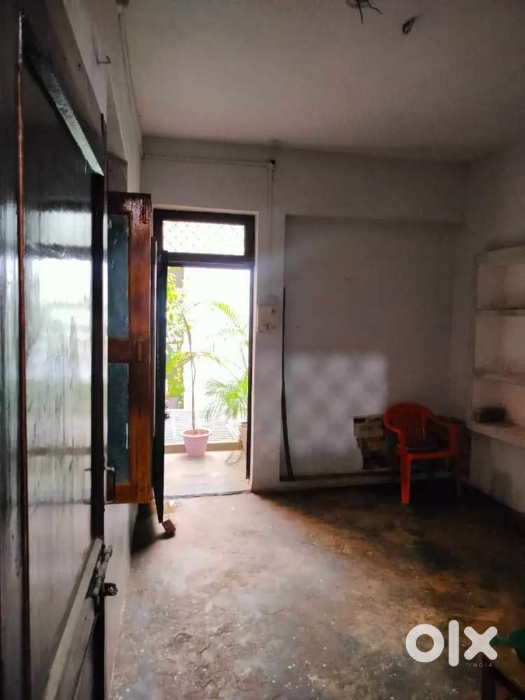 Room avilable for boys only student