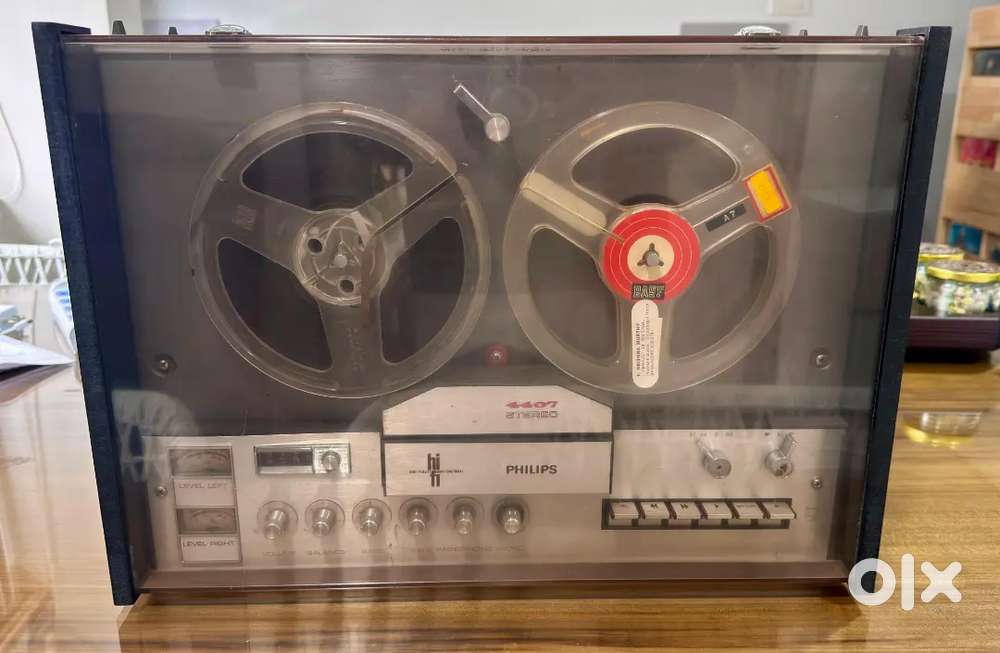 Phillips spool tape player. Stereo 4407