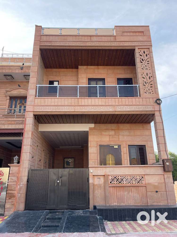 4 Bed Room + 1 Drawing Room Duplex Lobby  Luxury Home for Sale