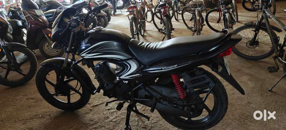 2017 1st owner and single hand use