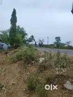 Prime location mai plat seal karna hai janta nagar road se laga hai