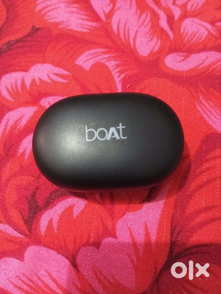 Boat earbuds 71 new 40 hours battery backup