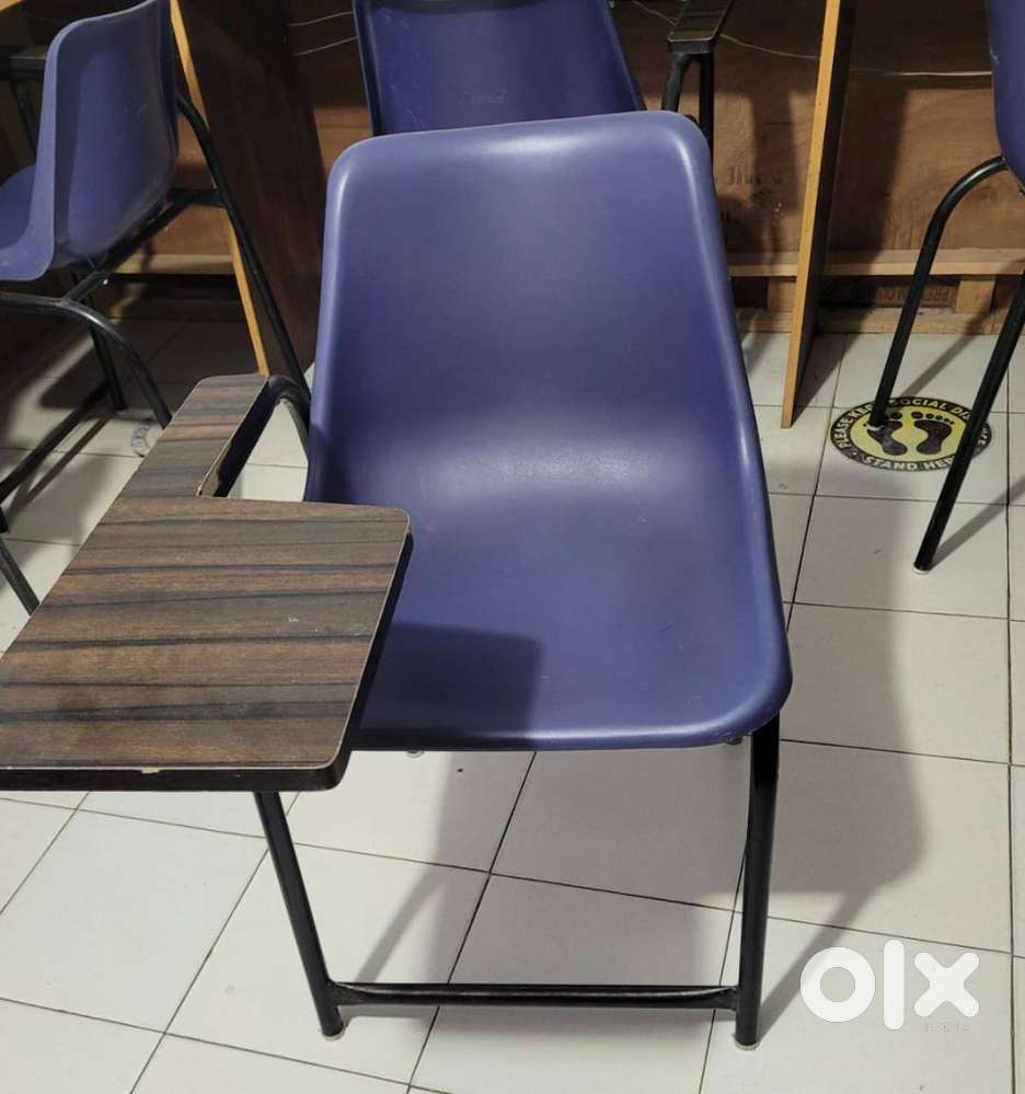 24 Ielts chairs  Boss chair with 4 client chairs and 2 counter tables.