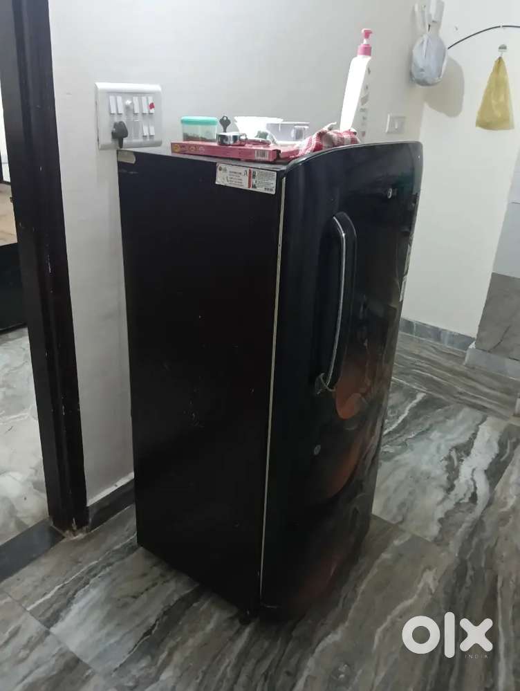 Single door fridge