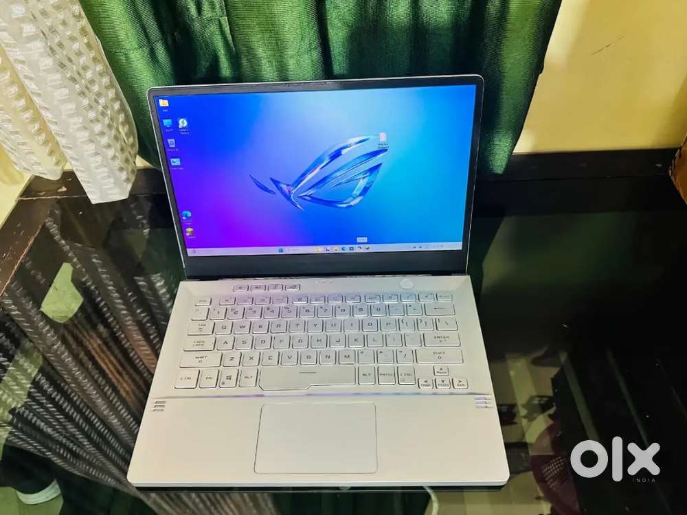 ASUS ROG Zephyrus G14 Gaming Laptop AMD Ryzen 7-5800HS NVIDIA RTX 3050