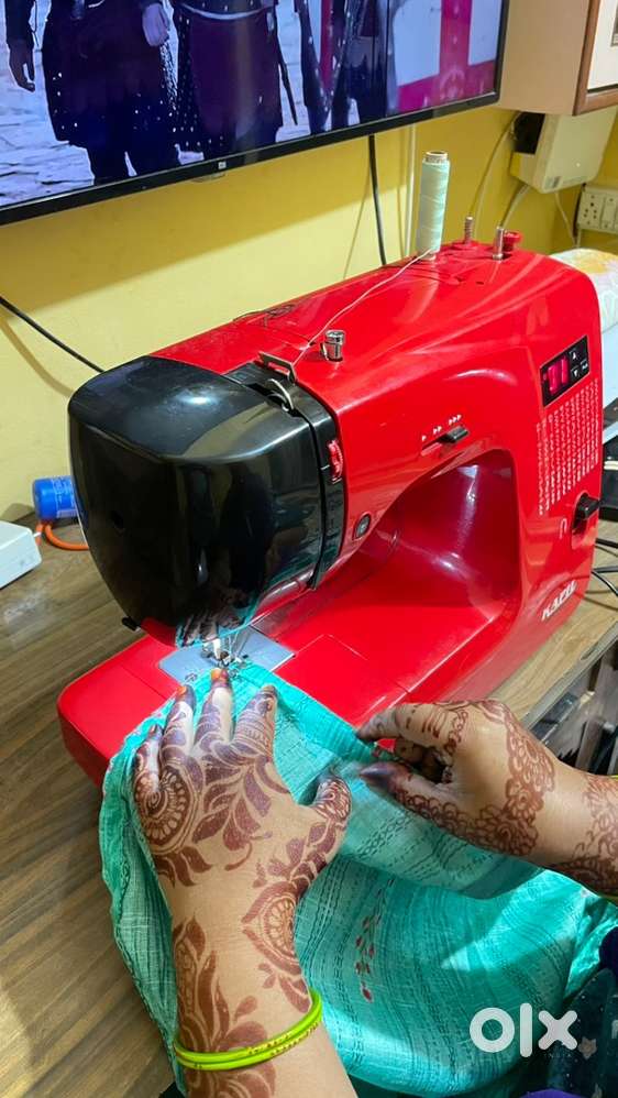 Automatic silai machine