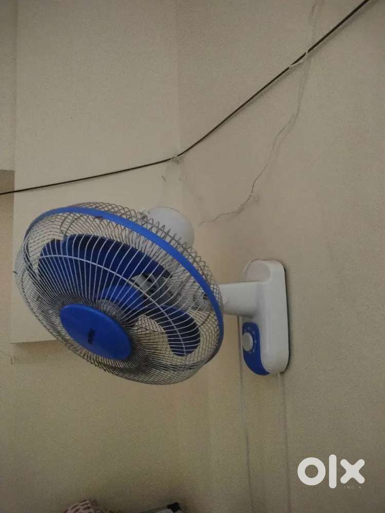 Wall Fan in New condition