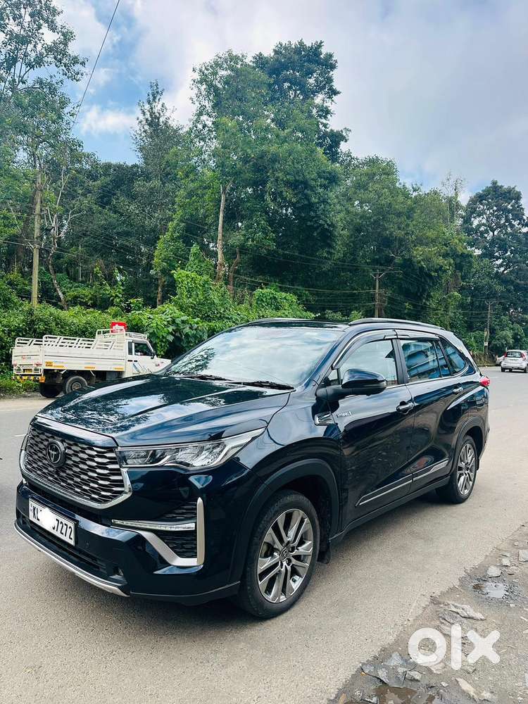 Toyota Innova Hycross 2.0 ZX (O) Hybrid 7 STR, 2024, Petrol