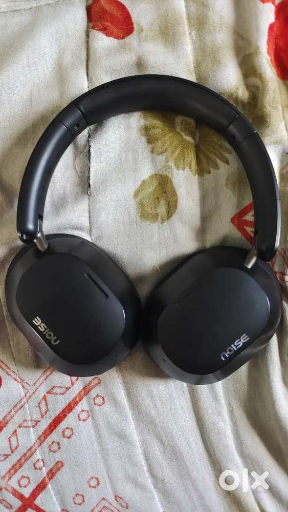 NOISE Air max 5 head set(2999rs)