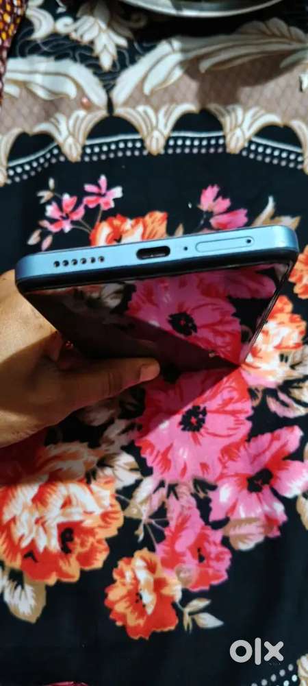 Redmi Note 12 pro plus 5g 8 256 gb Bill Box charger available