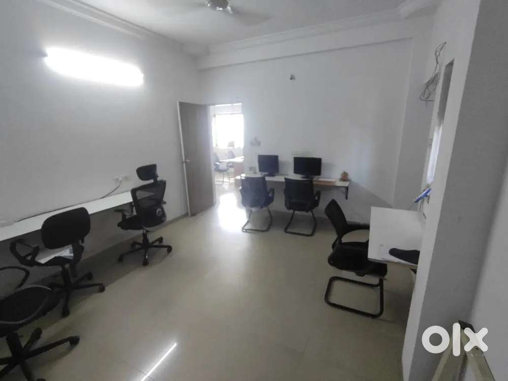 Co-working space at just 3000