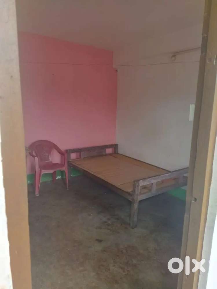 1 single room (only for male)