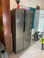 Samsung side by side  door refrigerator